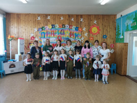 Утренник "Мы помним славный День Победы!" Утренник "Мы помним славный День Победы!".